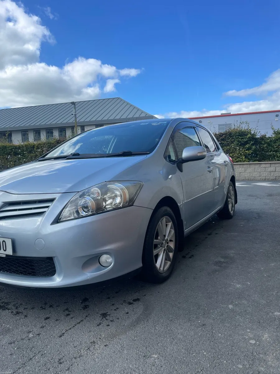 Toyota Auris - Image 2