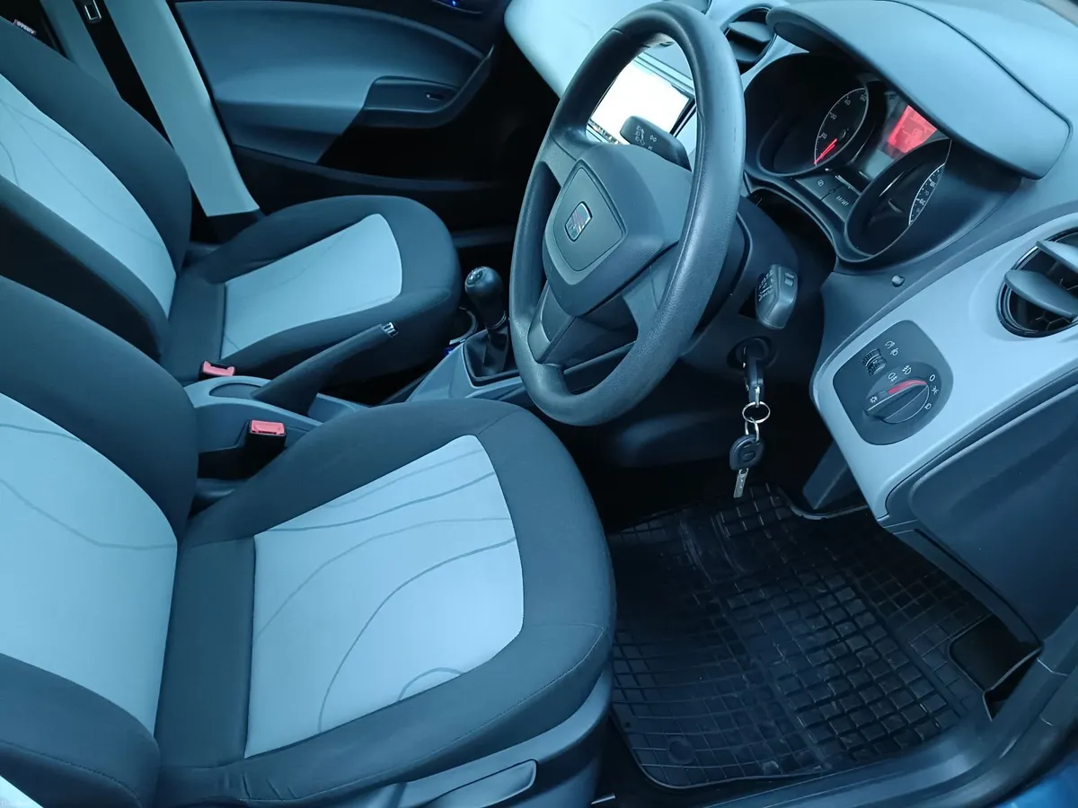 SEAT Ibiza 2013 - Image 2