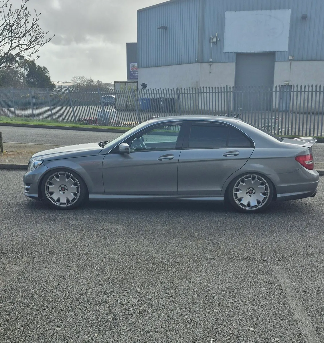 2011 mercedes C class 200 amg  nct & tax. - Image 4