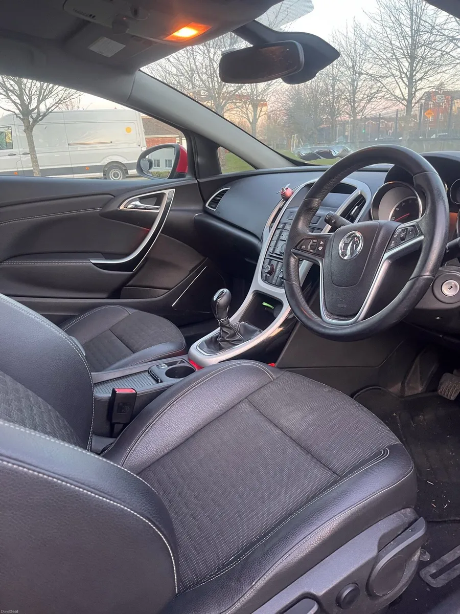 2012 Vauxhall Astra GTC SRI 1.4 (Fresh NCT) - Image 4