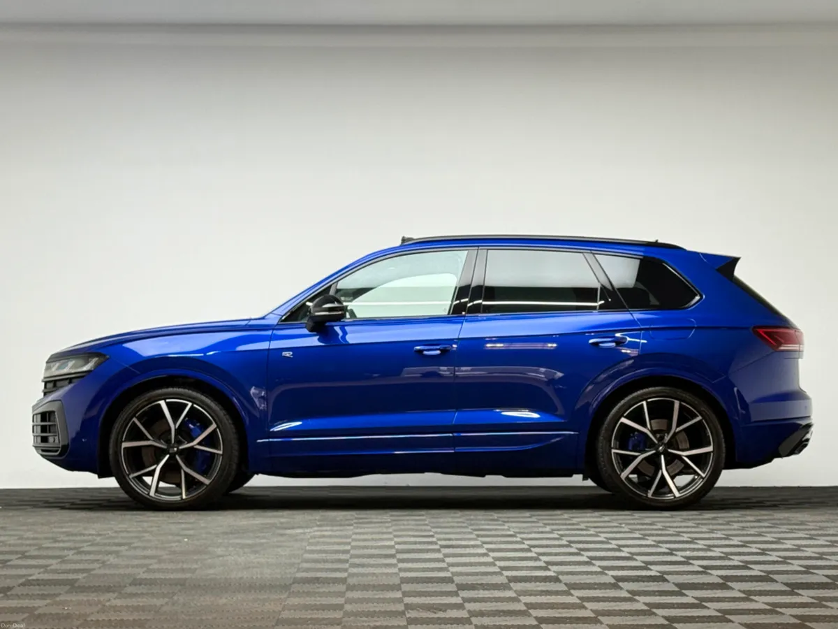 Volkswagen Touareg R V6 3.0 TSI PHEV 462HP - Image 4