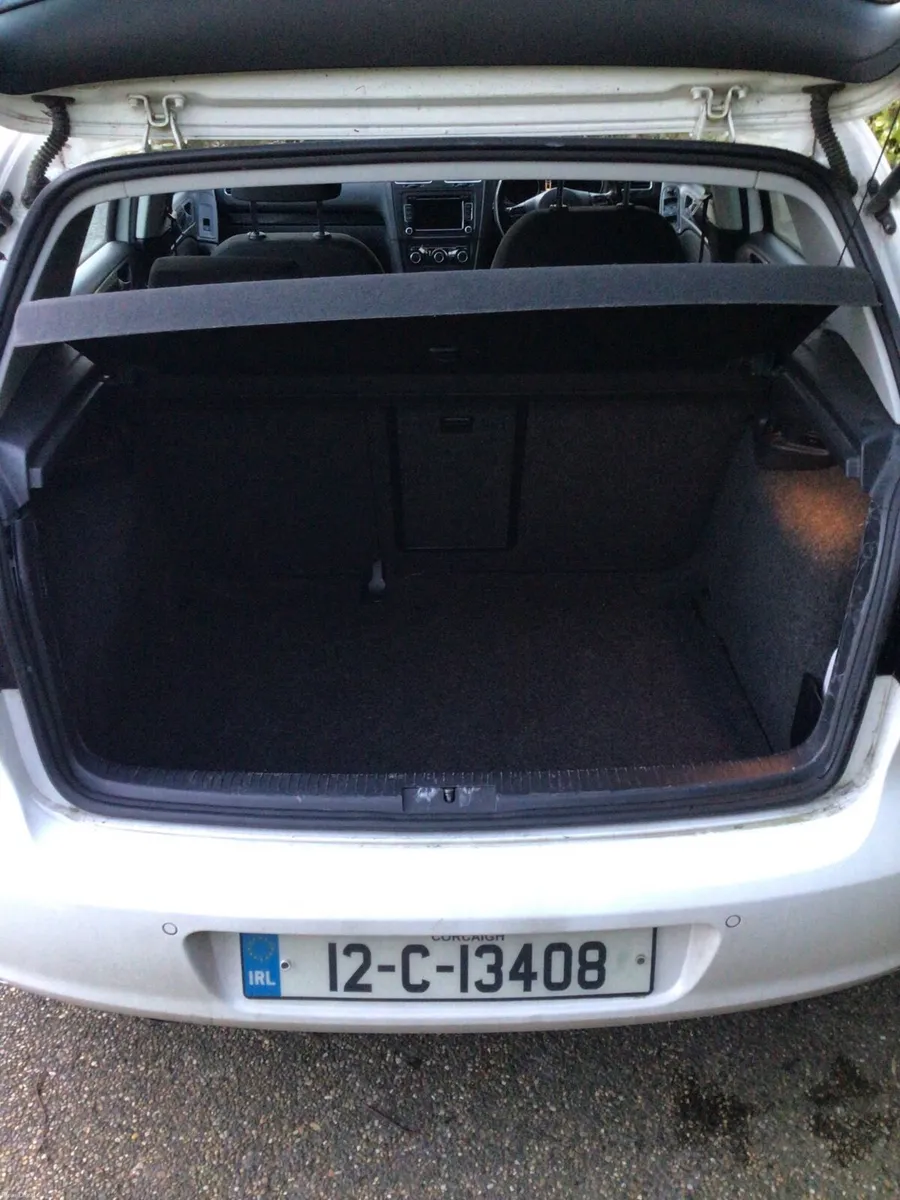 Volkswagen Golf 2012 - Image 4