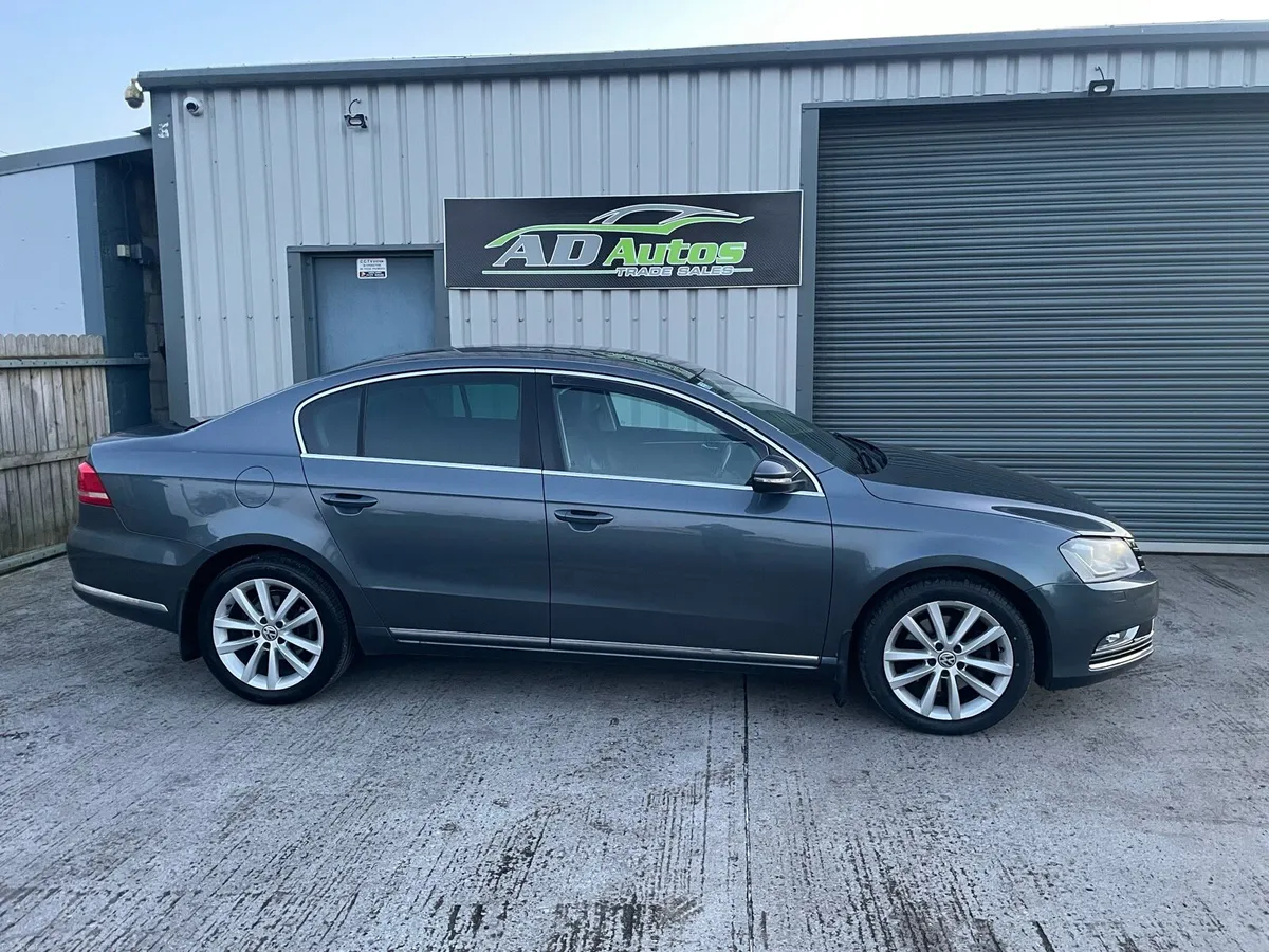 Volkswagen Passat - Image 4