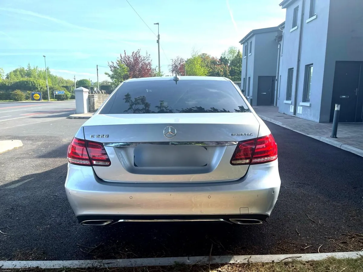 Mercedes E220 2015 AUTO | NEW NCT 2027 - Image 2