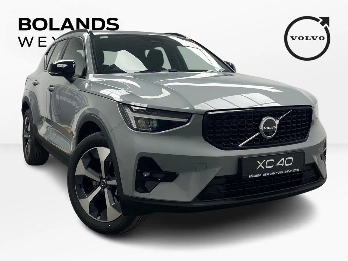 Volvo XC40 MILD HYBRID B3 PLUS in VAPOUR GREY - Image 1