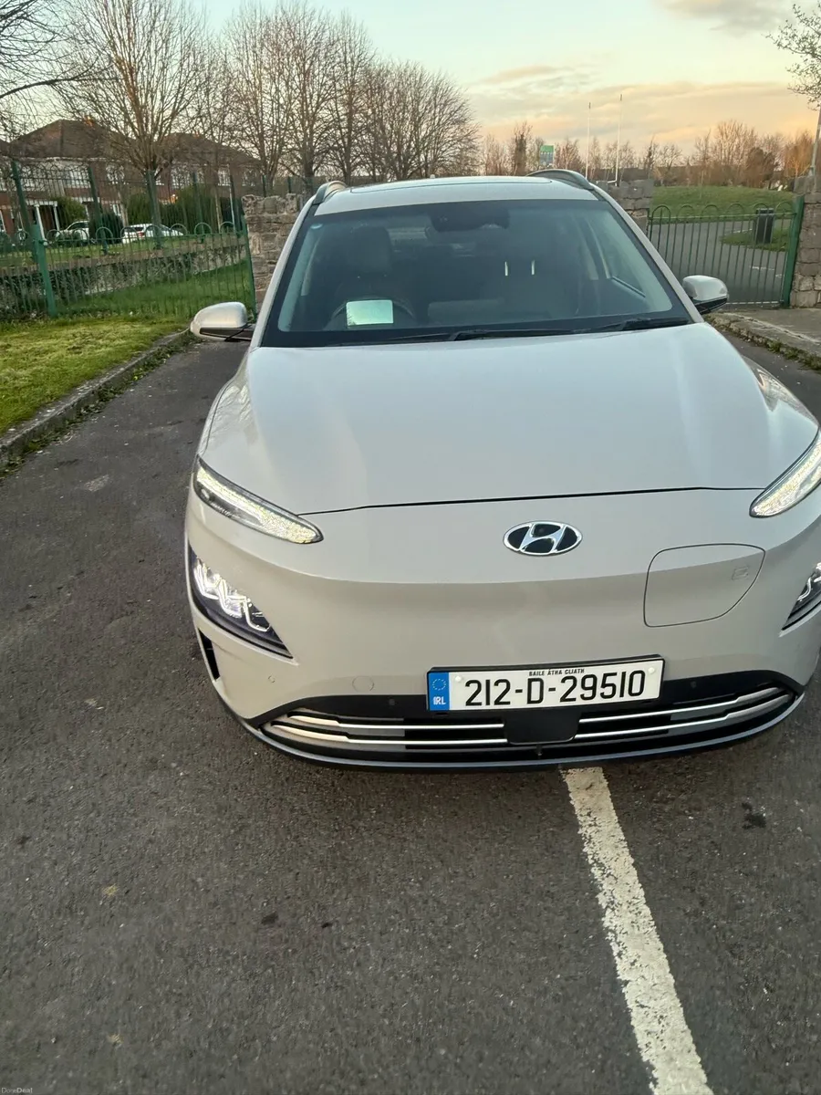 Hyundai kona  ev ultimate  64kwh long range - Image 4