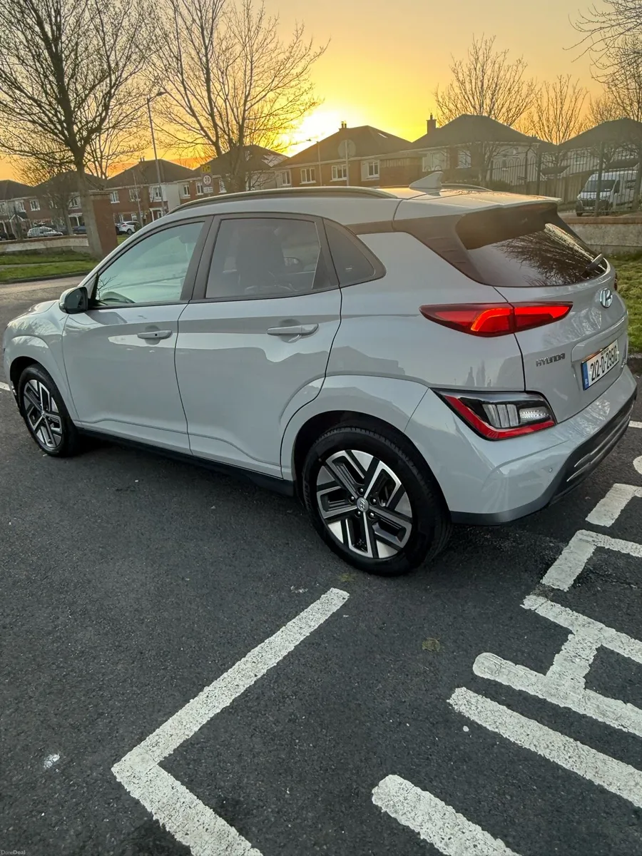 Hyundai kona  ev ultimate  64kwh long range - Image 2