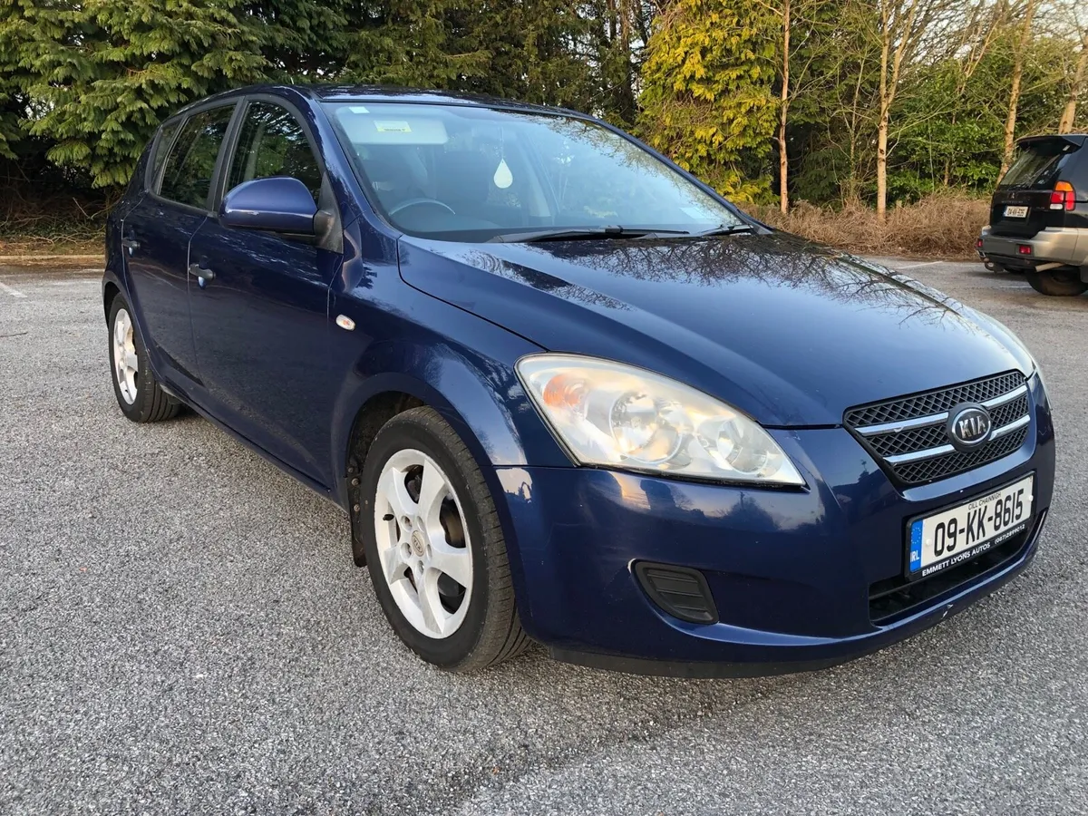 Kia ceed 1.6 crdi gs diesel  tax and test - Image 3