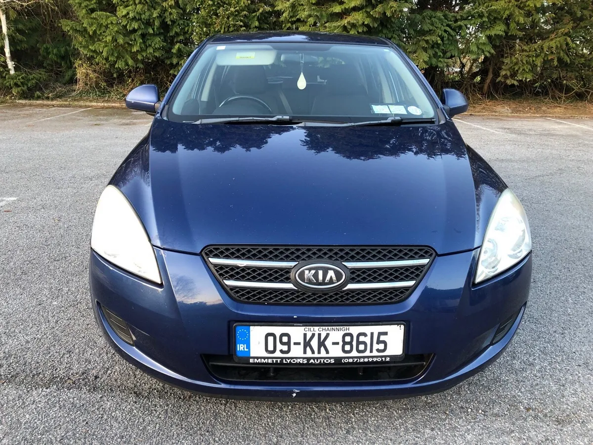Kia ceed 1.6 crdi gs diesel  tax and test - Image 2