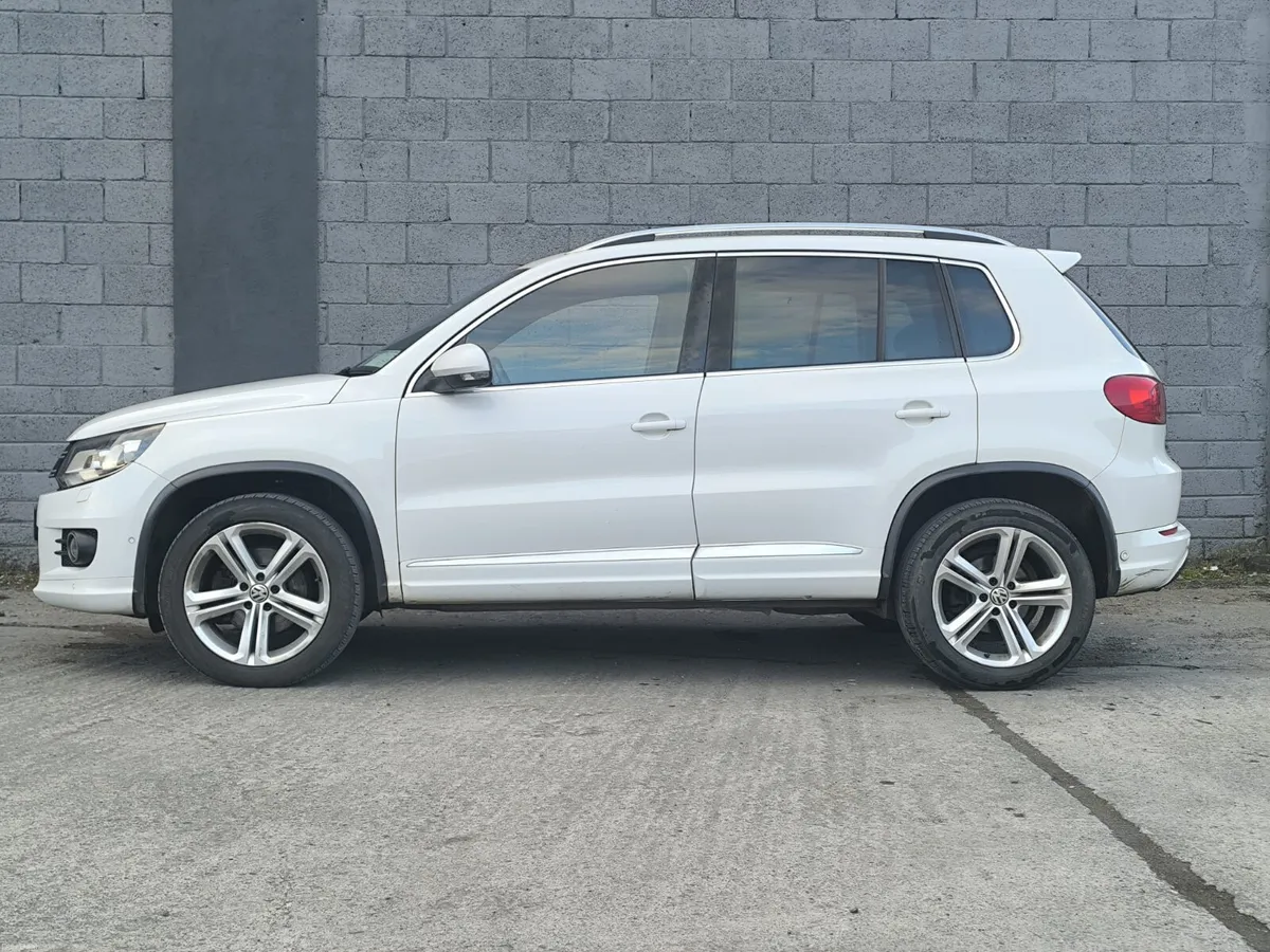 2016 Volkswagen Tiguan 2.0 TDI R-line - Image 3