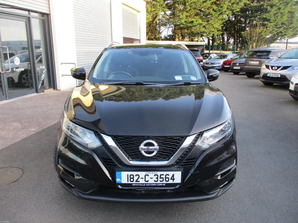 Nissan Qashqai SV 1.3 PETROL AUTO2018 - Image 2