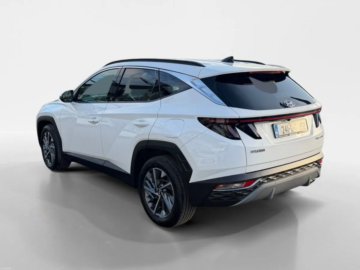 Hyundai Tucson 2WD Executive Plus - Image 4
