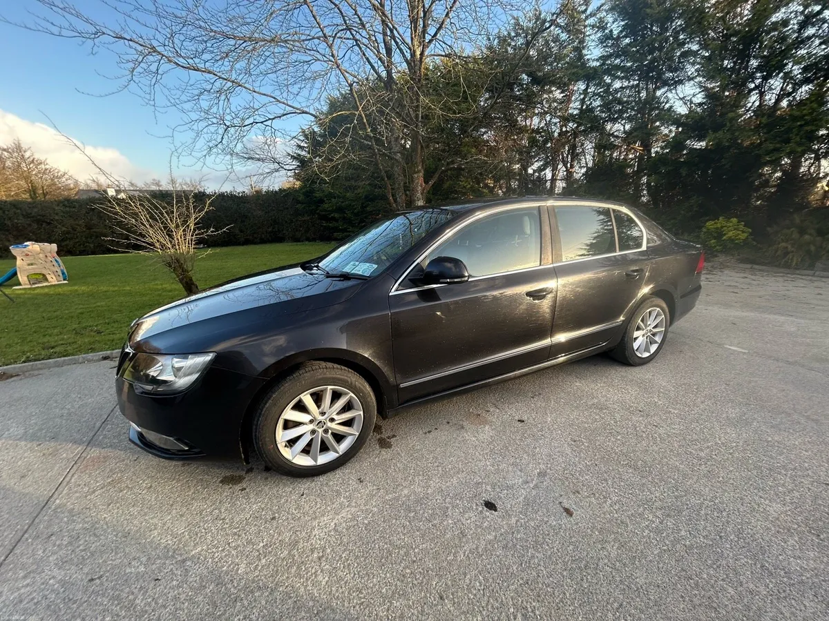 SKODA SUPERB - BE THE KING OF THE ROAD - Image 2