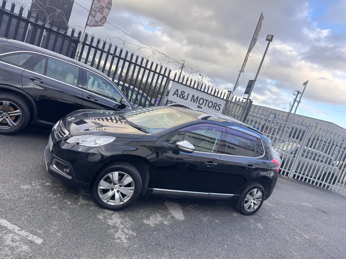 15 PEUGEOT 2008 Automatic Glass Roof - Image 2