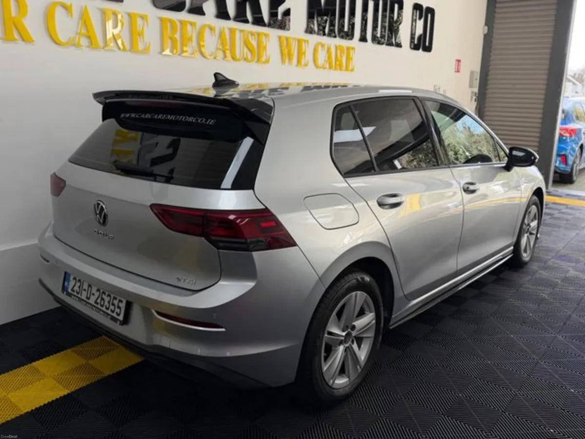 Volkswagen Golf Life 1.0 TSI Mhev 110HP 5 - Image 4