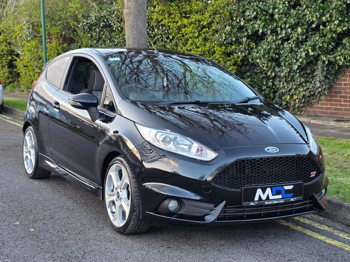 Ford Fiesta ST *ONLY 37K* 1 Owner -- 2014 - Image 4
