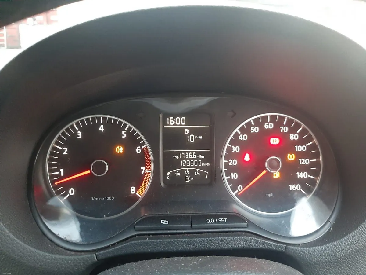 Volkswagen Polo 2012 - Image 4