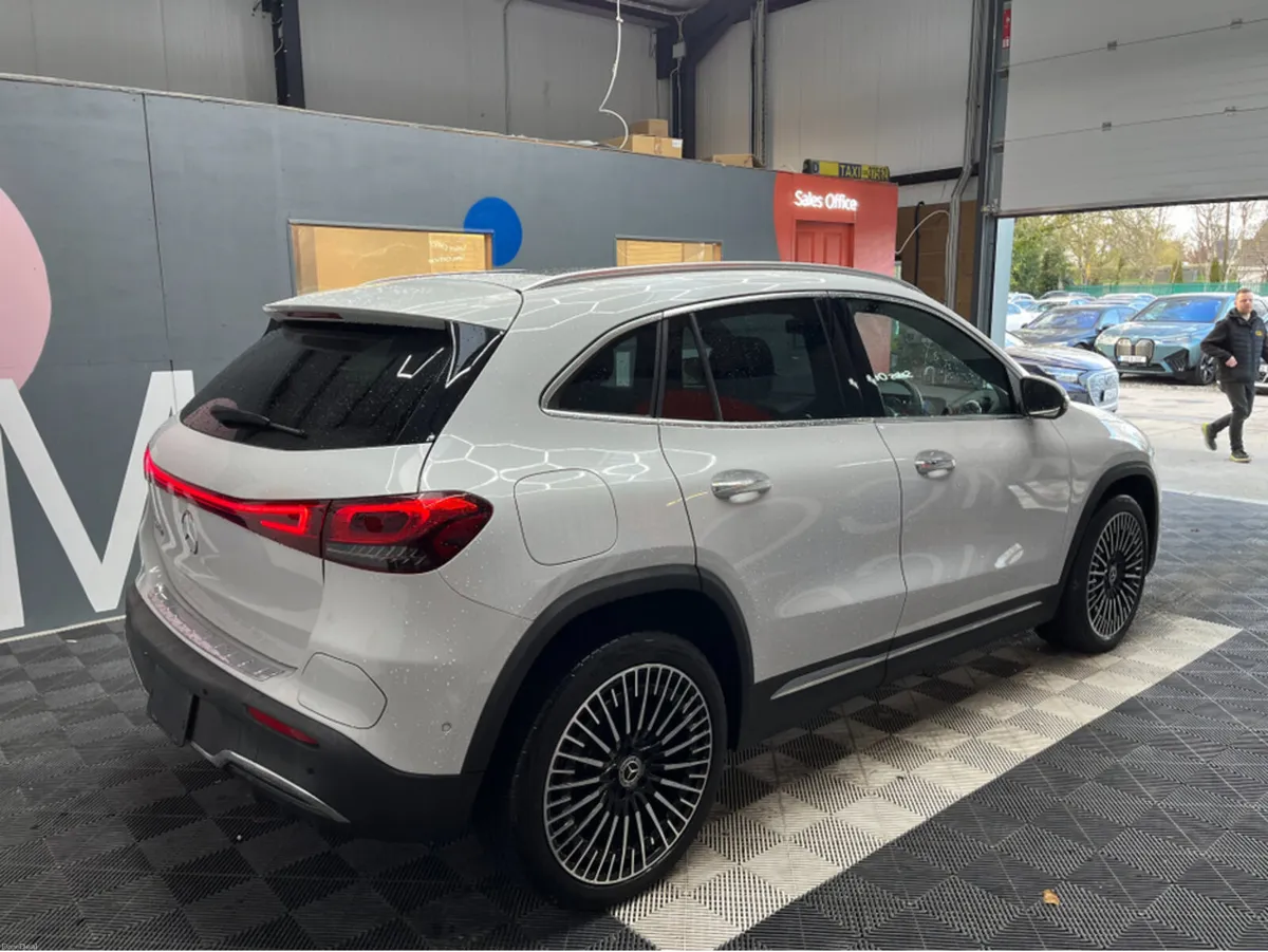 Mercedes-Benz EQA 2023 MERCEDES-BENZ EQA AUTOMATIC - Image 2