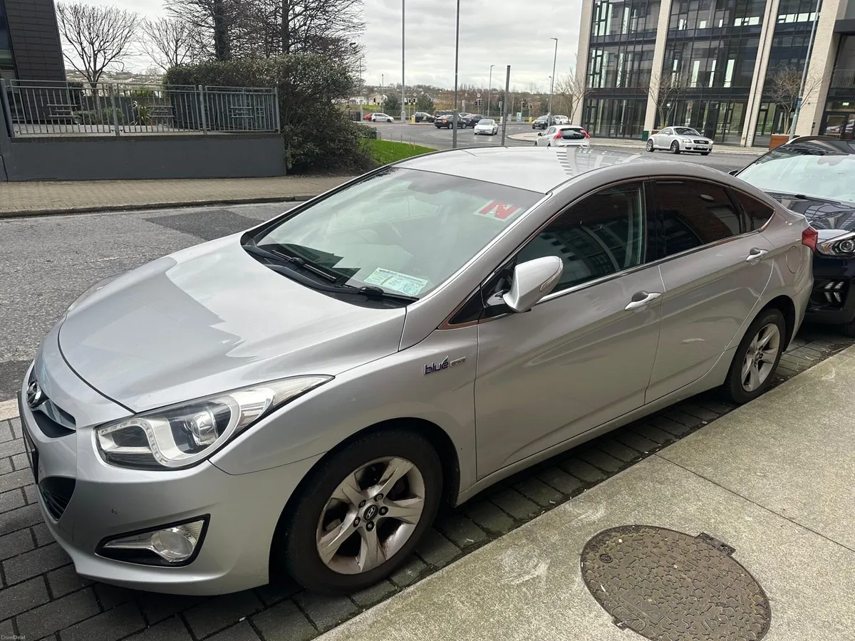 Hyundai i40 2013 Low Mileage - Image 1