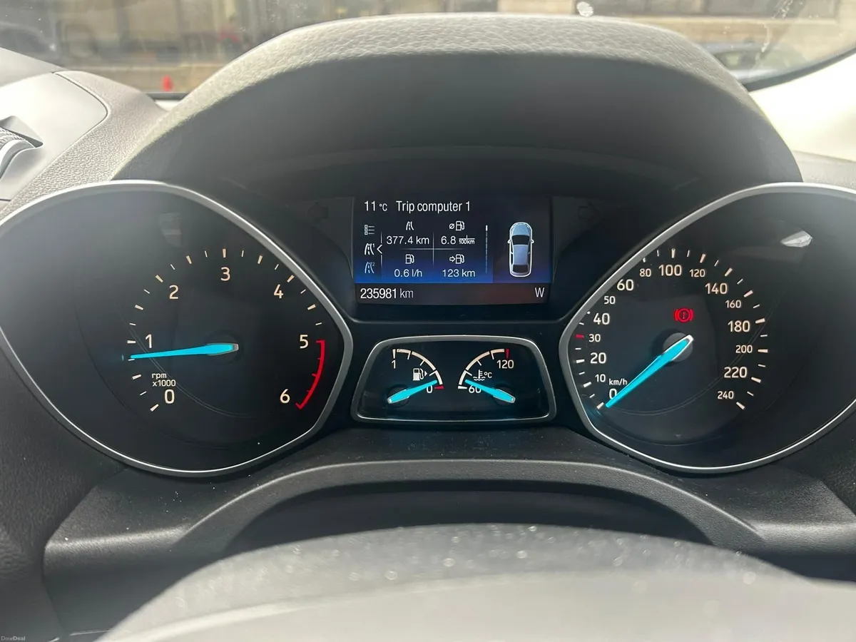 Ford Kuga 2018 - Image 2