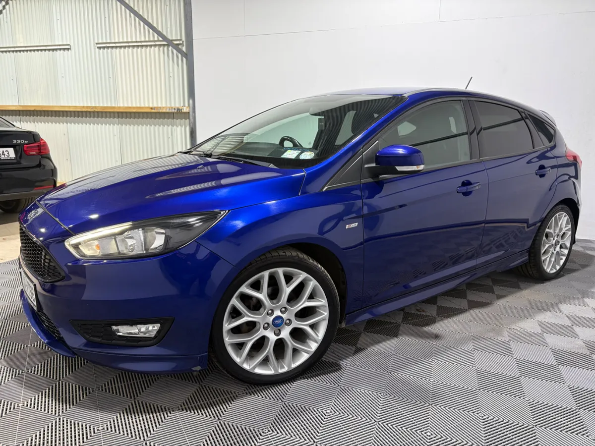 2017 Ford Focus ST Line 1.5 TDCi 120 Bhp - Image 4