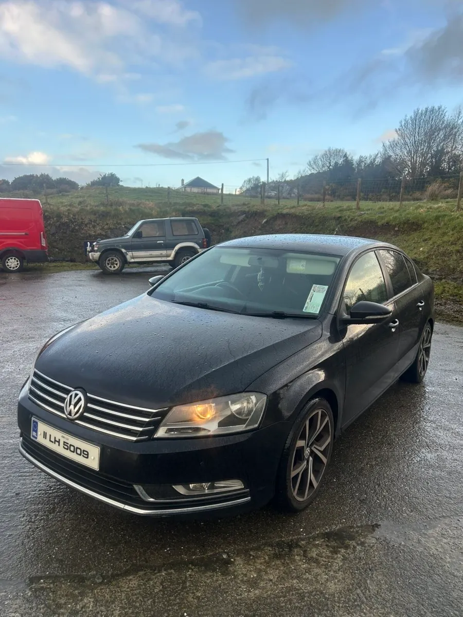 Volkswagen Passat - Image 2