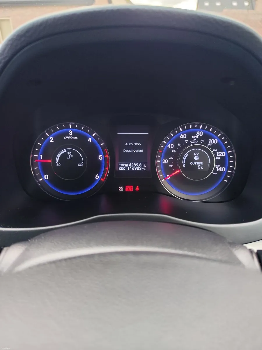 Hyundai i40 2012 - Image 2