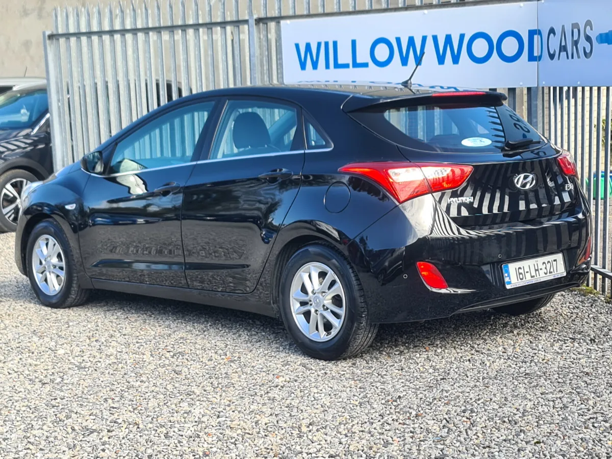 Hyundai i30 1.6crdi 5dr deluxe 2016 - Image 4