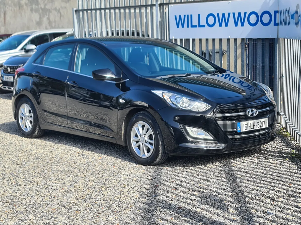 Hyundai i30 1.6crdi 5dr deluxe 2016 - Image 3