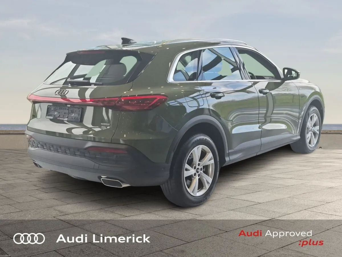 Audi Q5 E-HYBRID SE 299HP Q S-T - 110 kms of range - Image 4