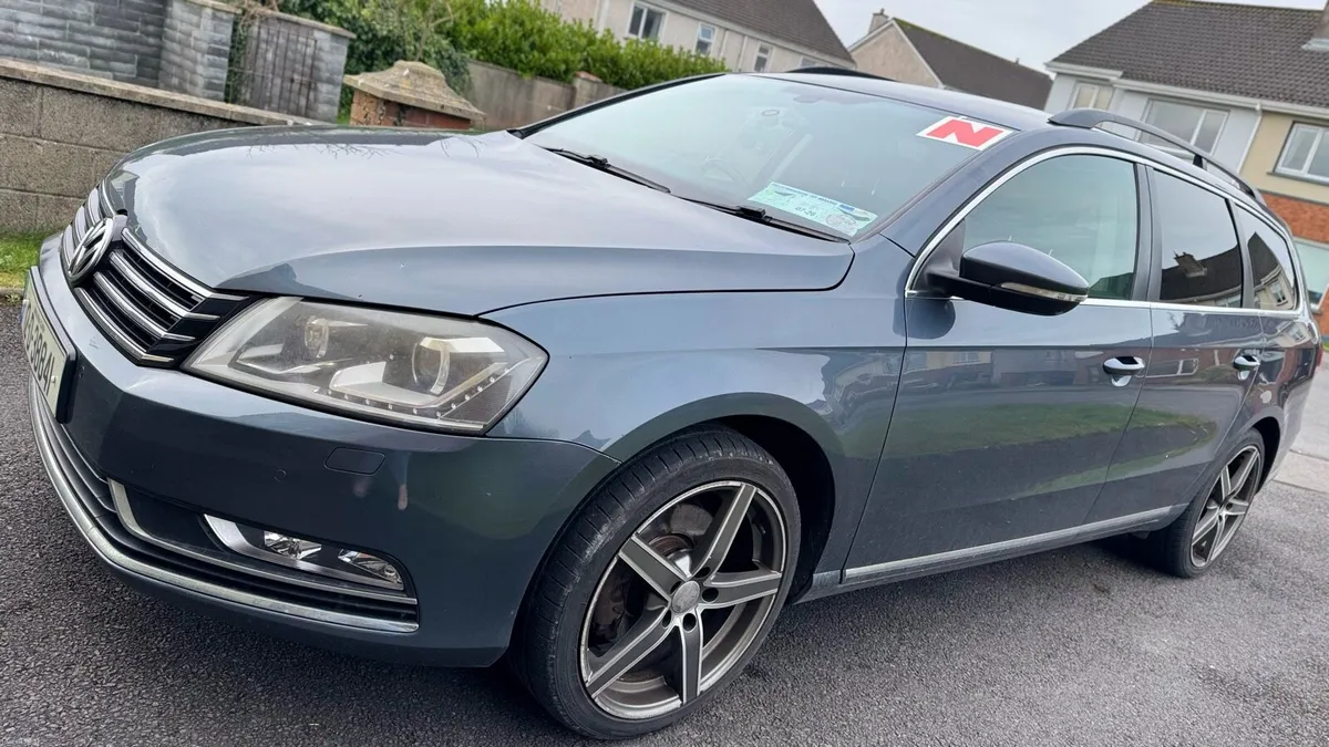 Volkswagen Passat - Image 1