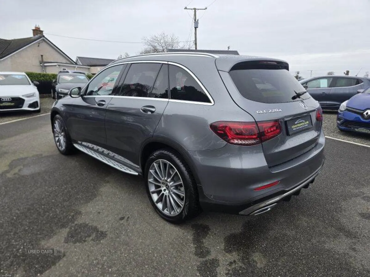 Mercedes-Benz GLC 220D AMG LINE PREMIUM 4MATIC - Image 3