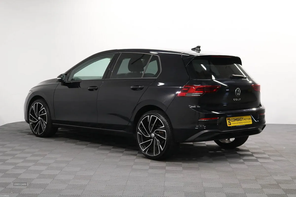 Volkswagen Golf TDI Life - Image 4