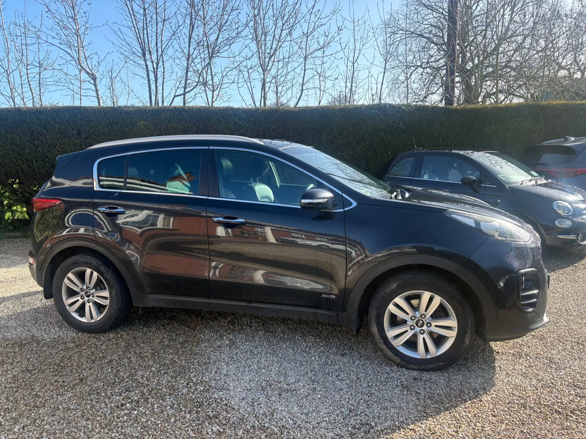 Kia Sportage 2016 , 4x4 , 2.0diesel, manual - Image 1