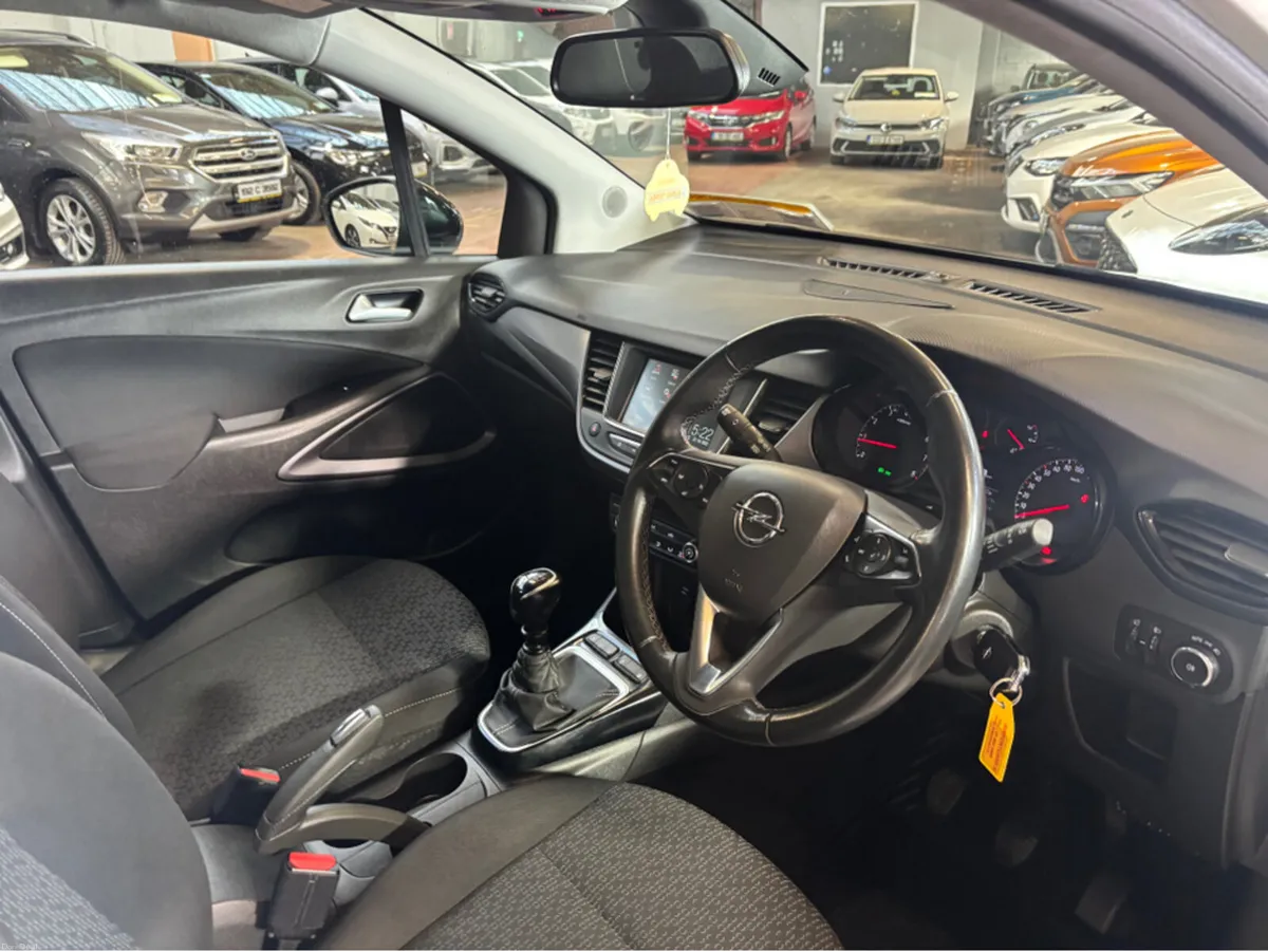 Opel Crossland SC-1.2 110PS -PET- -PET-6SP 5DR X - Image 4