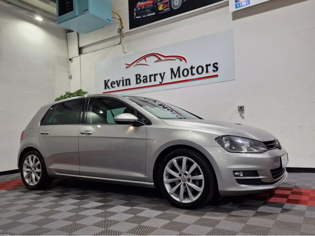 Volkswagen Golf 1.6TDi HIGHLINE 105BHP 6 SPEED MAN - Image 4