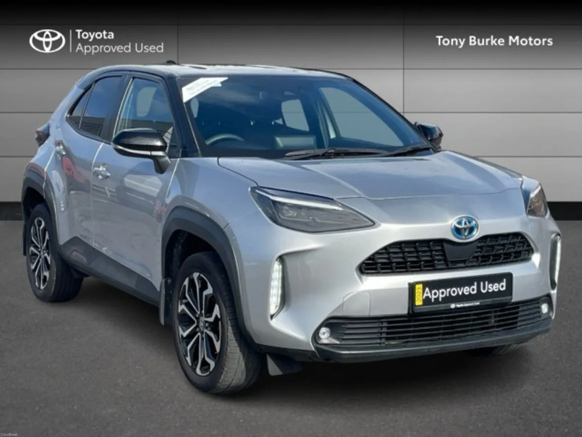 Toyota Yaris Cross LunaSport - BiTone - 1.5 Hybrid - Image 1