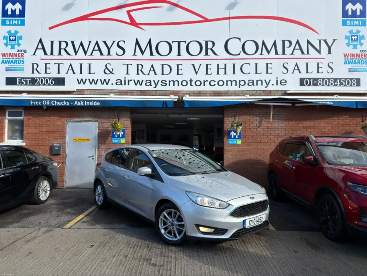 Ford Focus STYLE 1.0 ECOBOOST 100PS 5DR 4 - Image 1