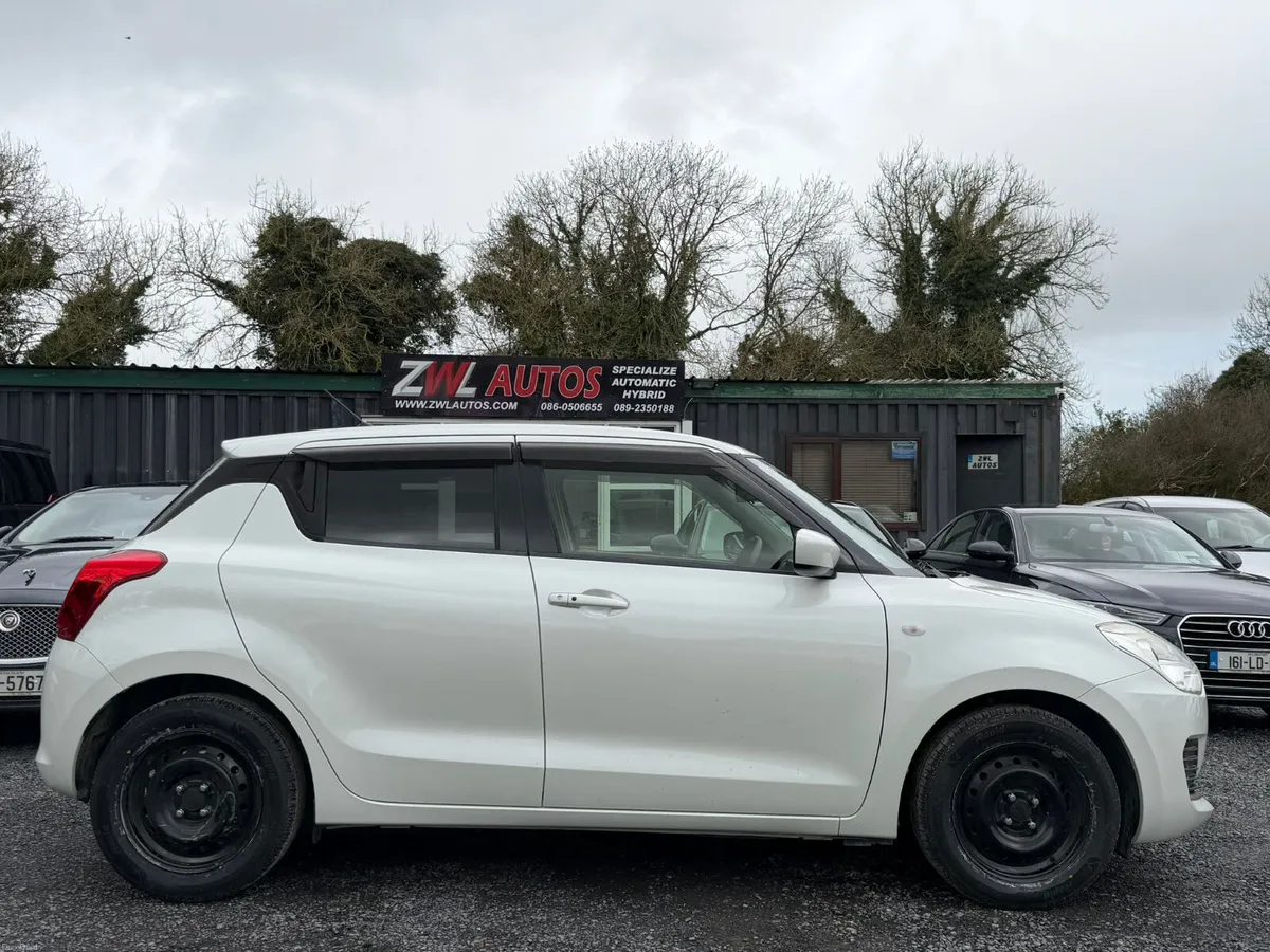 19 Suzuki Swift 1.2 - Image 5