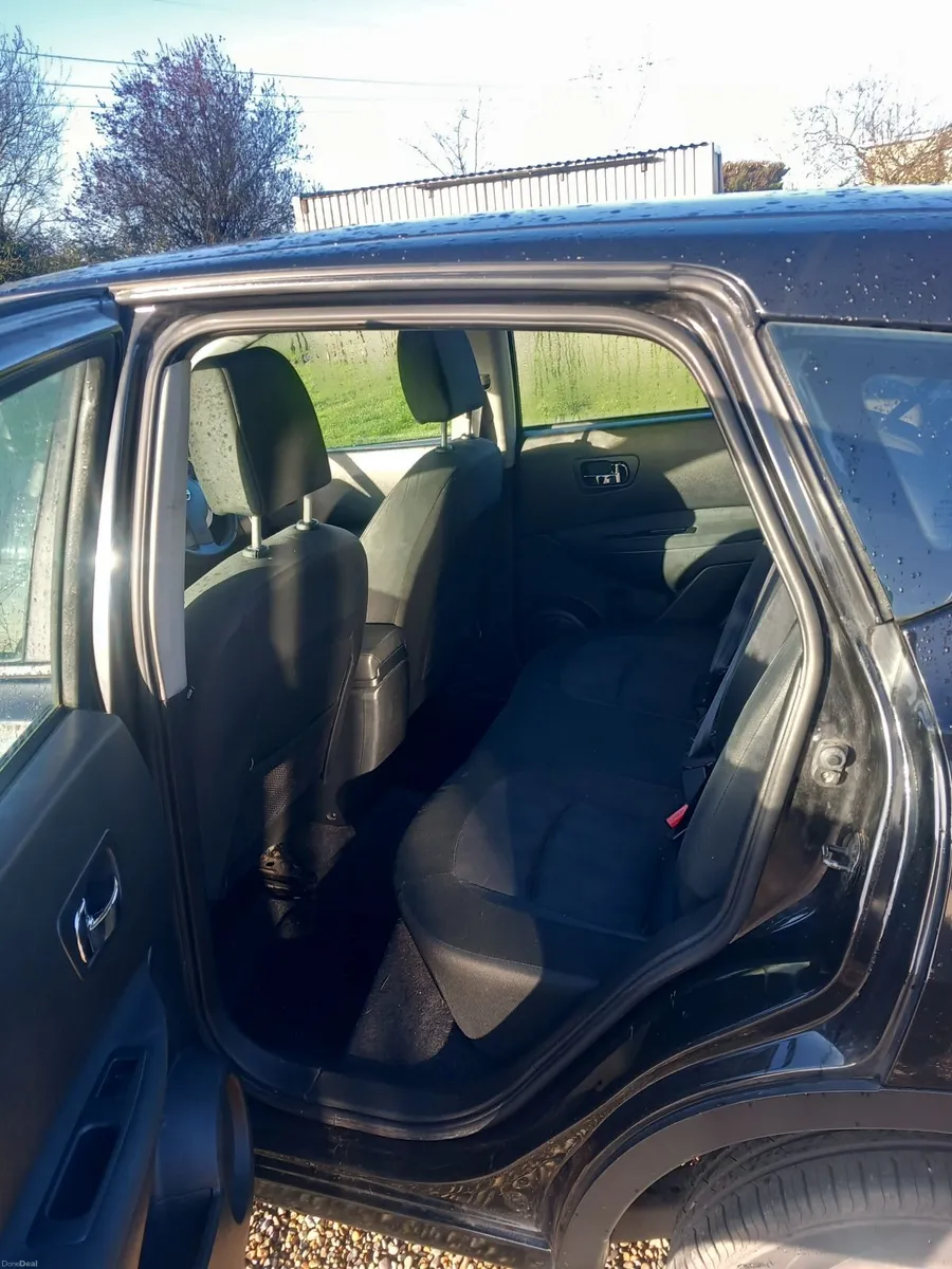 Nissan Qashqai 2011 - Image 2