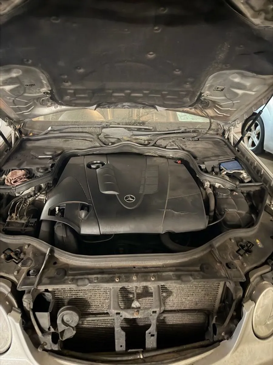 2008 Mercedes-benz E-class - Image 4