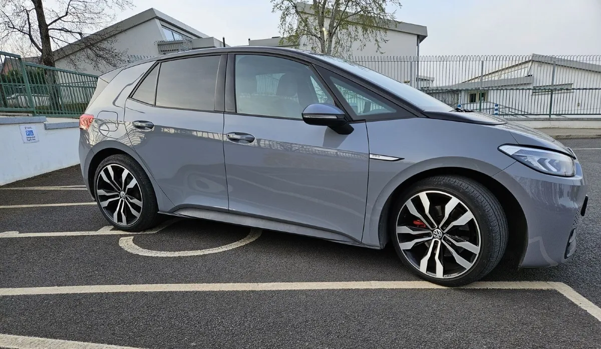 Volkswagen ID.3 2022 - Image 1