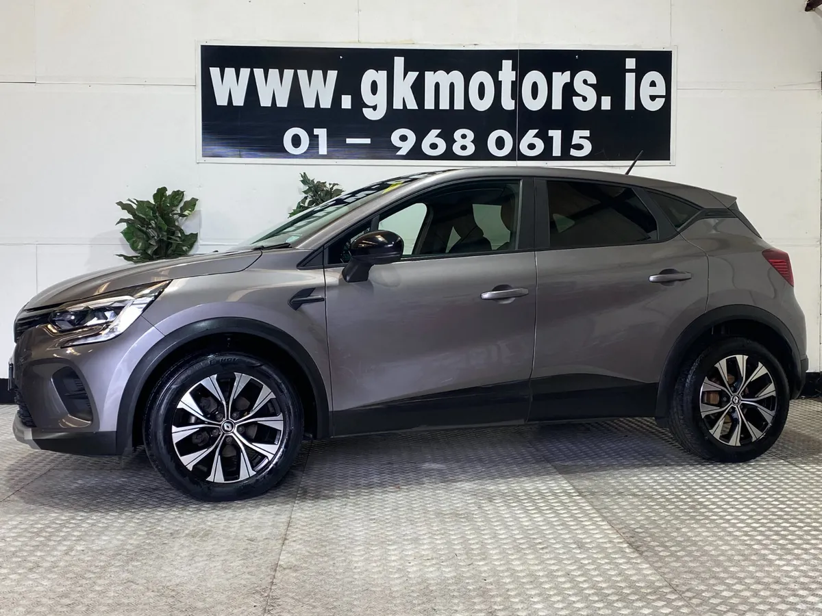 Renault Captur 2023//AUTOMATIC///HIGH SPEC// - Image 3