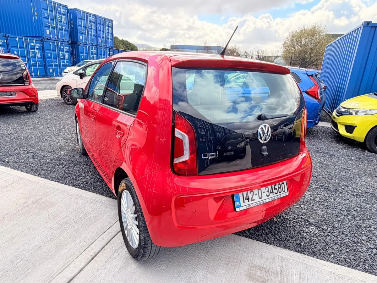 Volkswagon up 2014 - Image 2