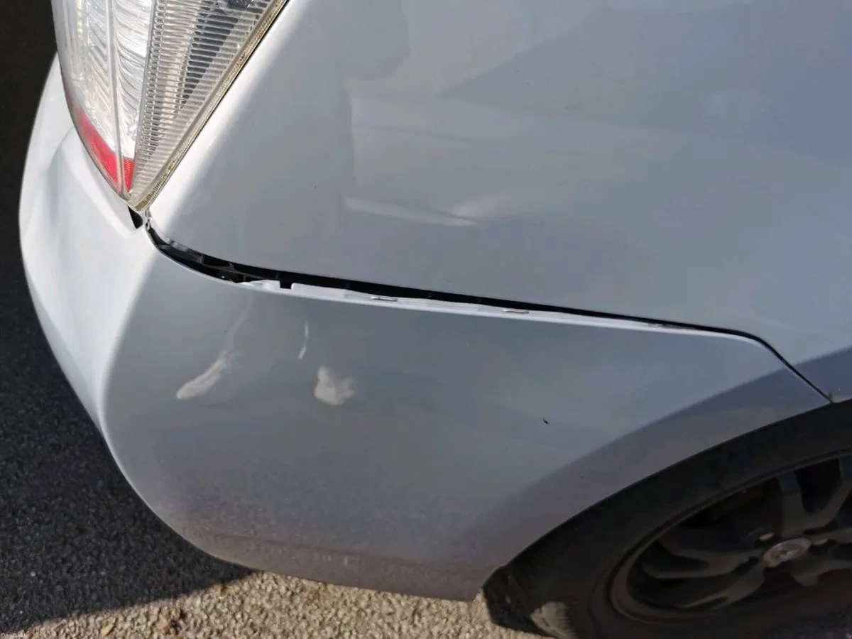 Toyota Prius - Image 4