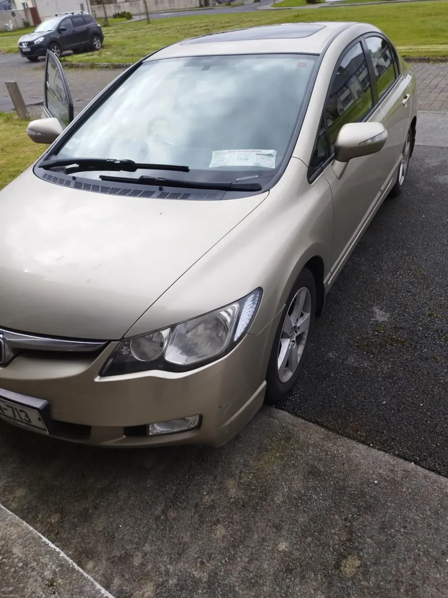 Honda civic - Image 2