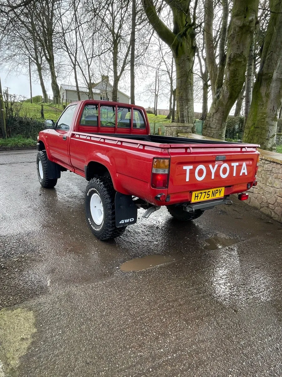 Toyota Hilux MK3 3.0 Tubo-Diesel - Image 4