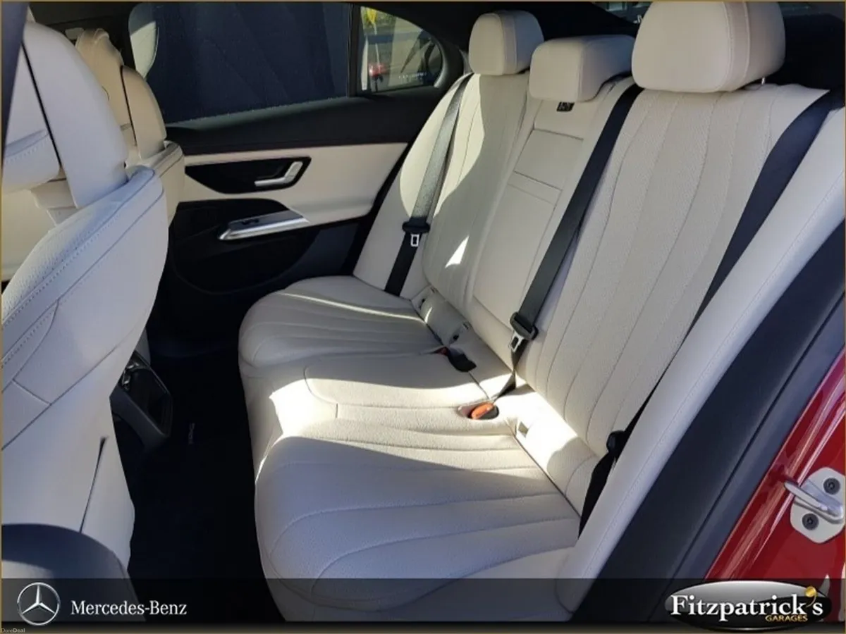 Mercedes-Benz E-Class E 300 de AMG Line Plus - Image 4