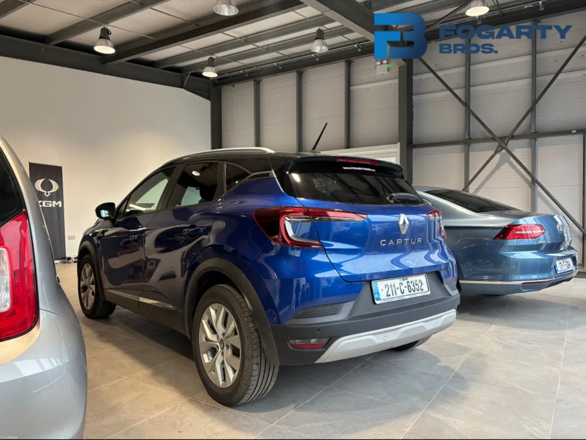 Renault Captur 2021, ICONIC TCE 90 6DFULL 5DR - Image 4