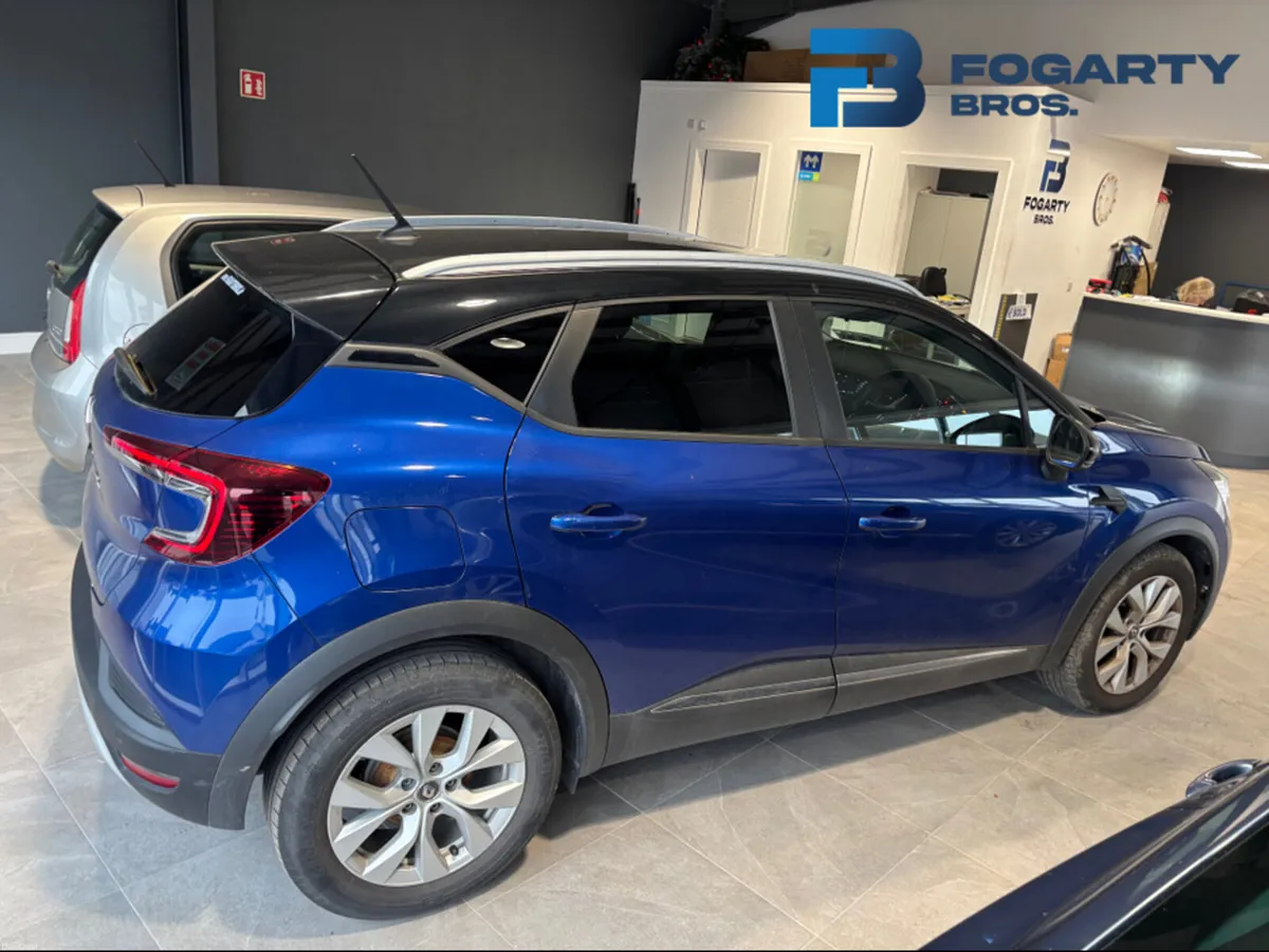 Renault Captur 2021, ICONIC TCE 90 6DFULL 5DR - Image 5